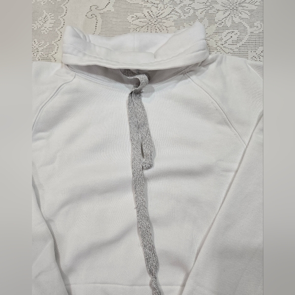 Free People Movement White Long Sleeve Polo Sweatshirt Size S - Picture 3 of 9